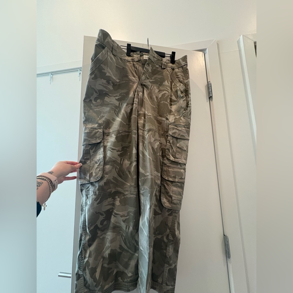 Abercrombie and Fitch camo pants